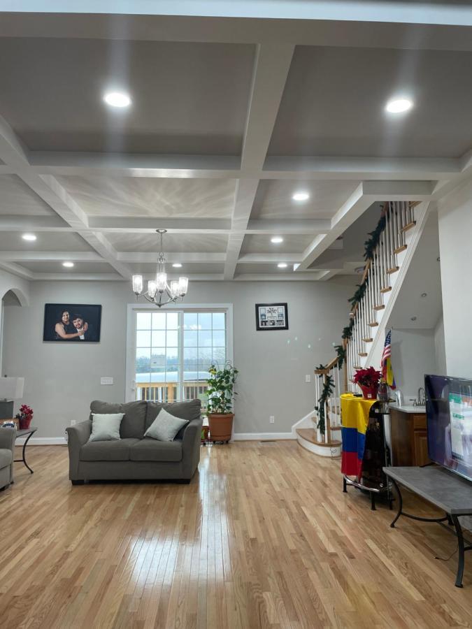 WhitsettLa Casa Grande Hosting公寓 外观 照片