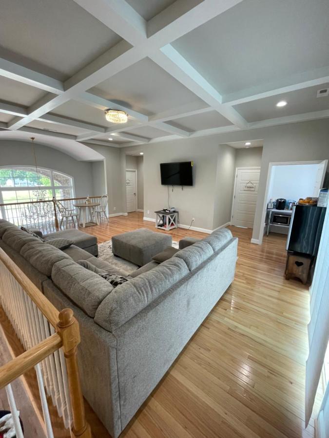 WhitsettLa Casa Grande Hosting公寓 外观 照片